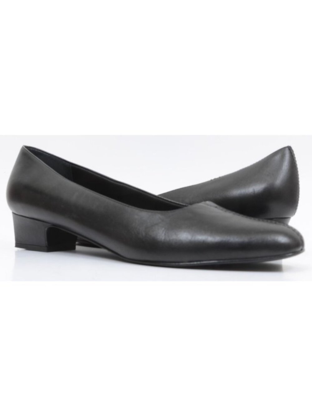 Trotters Doris Black Leather Round Toe Low Heel Classic Career Pump Women 12N